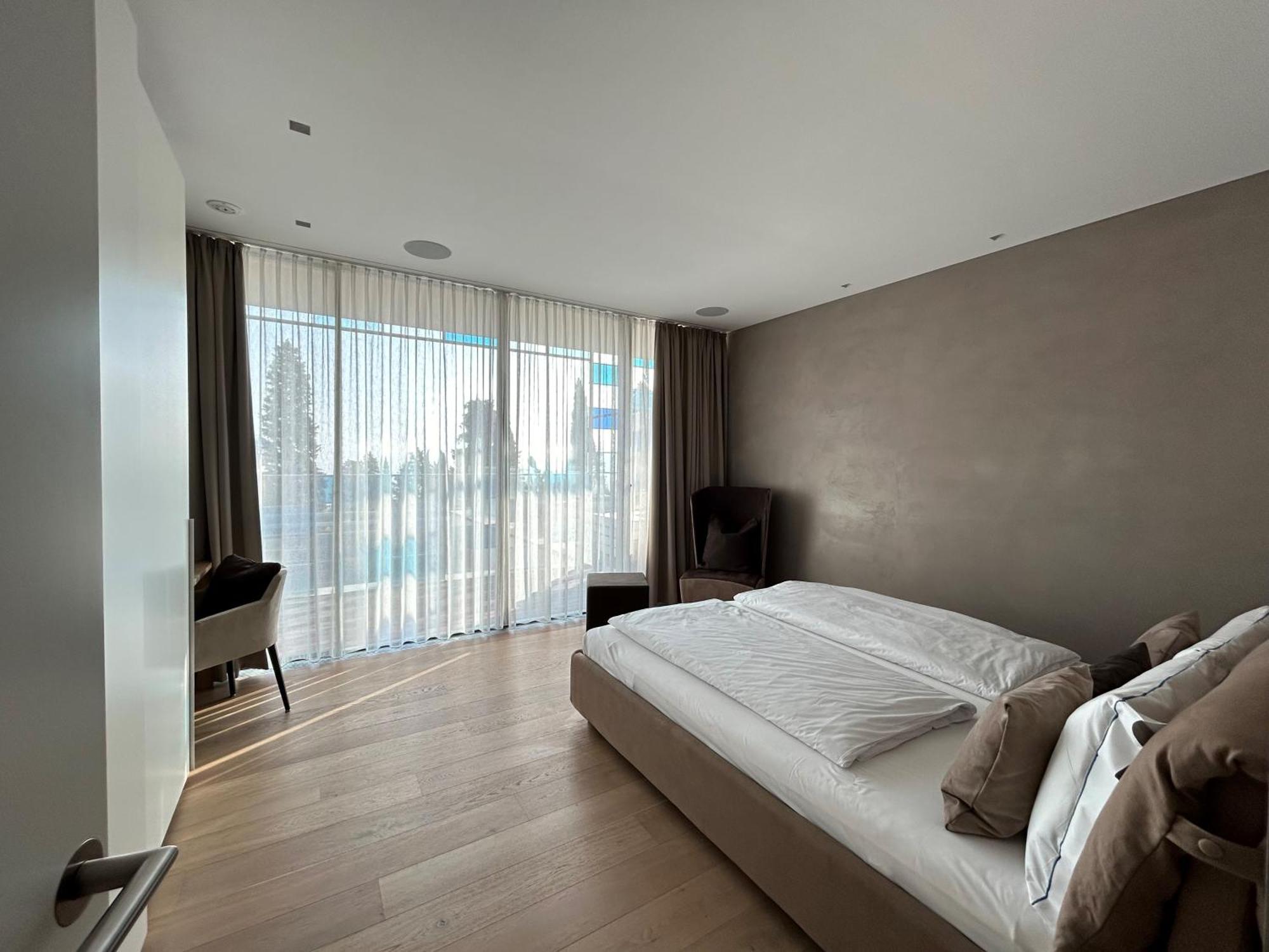 Eden Reserve Hotel การ์โดเน ริเวียรา ภายนอก รูปภาพ